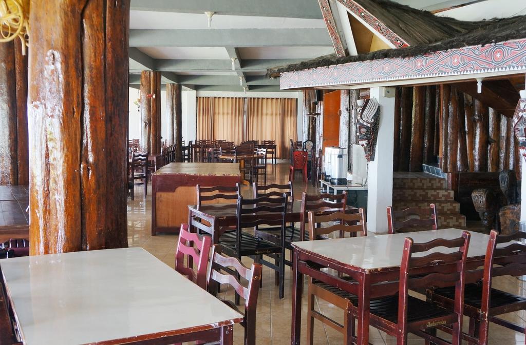 Ambaroba Resort Hotel Тук Тук Екстериор снимка